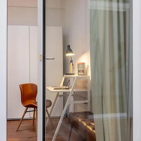 Sevenhills - Mit Privater Sauna, Balkon Und 3 Kingsize-zimmern, Bahnhofsnah *