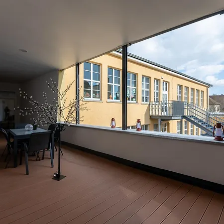 Sevenhills - Mit Privater Sauna, Balkon Und 3 Kingsize-zimmern, Bahnhofsnah Lägenhet